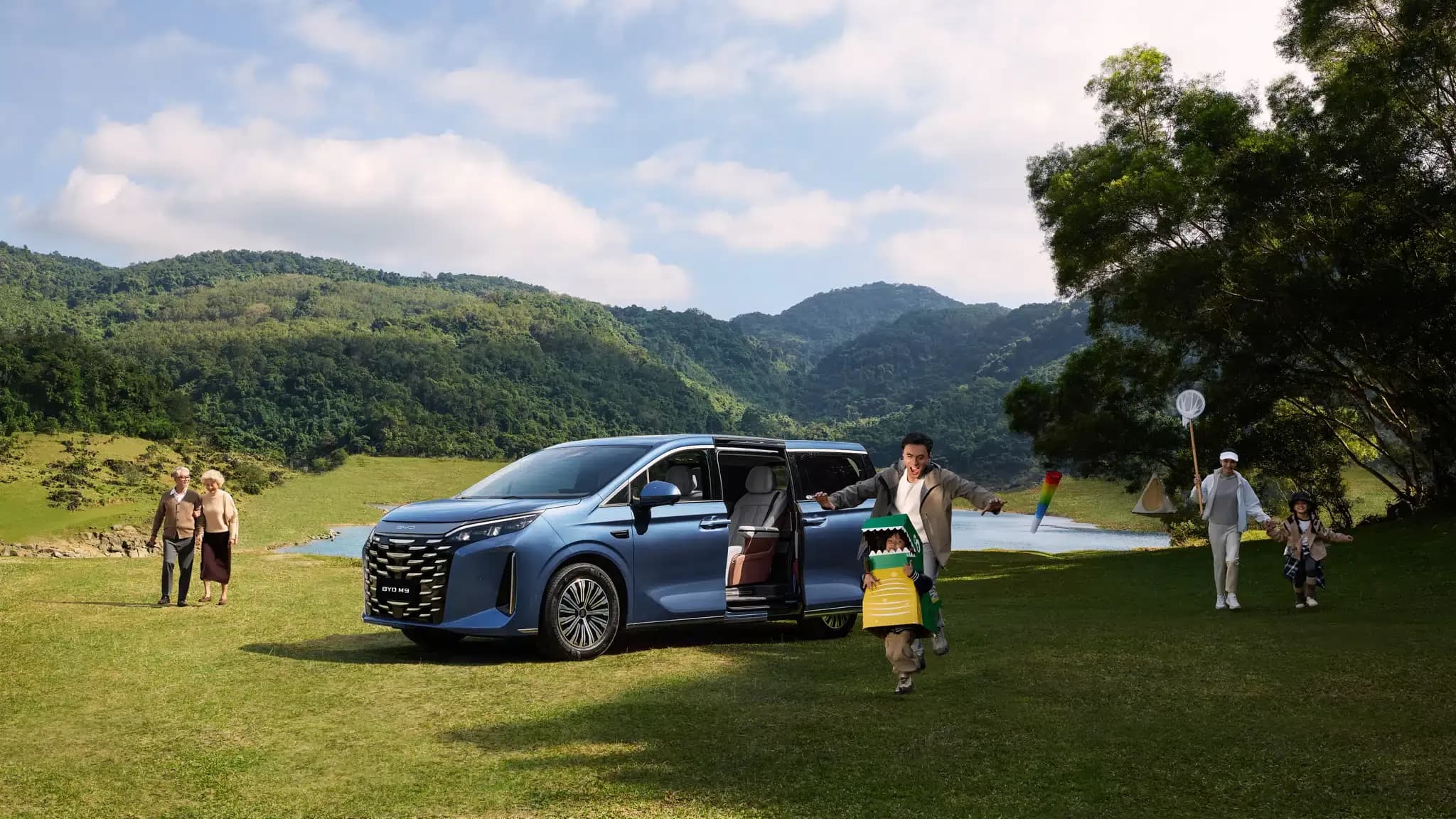 BYD M9 MPV Plug-in Hybrid 7 chỗ sang trọng tại BYD Long Biên