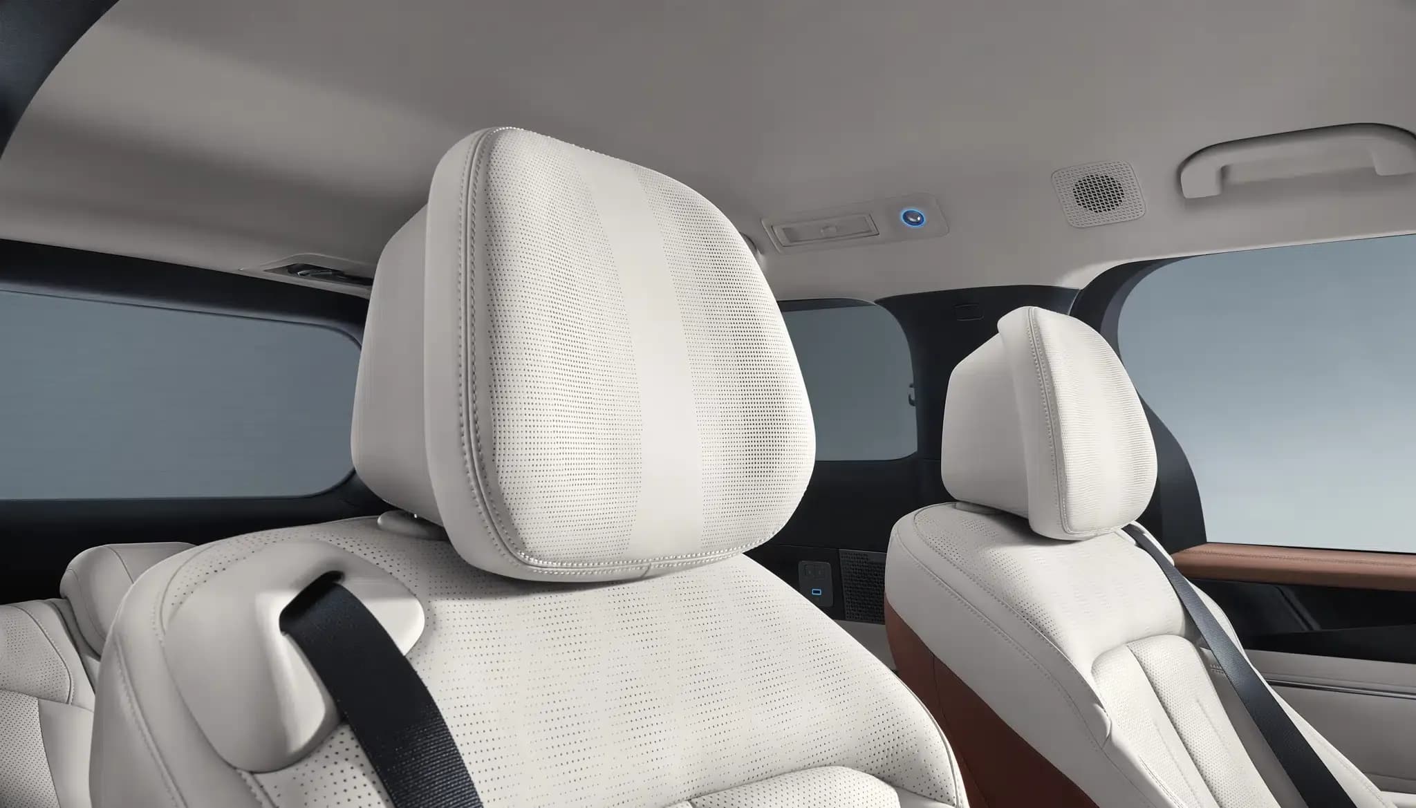 Hàng ghế thứ ba rộng rãi của BYD M9 MPV 7 chỗ