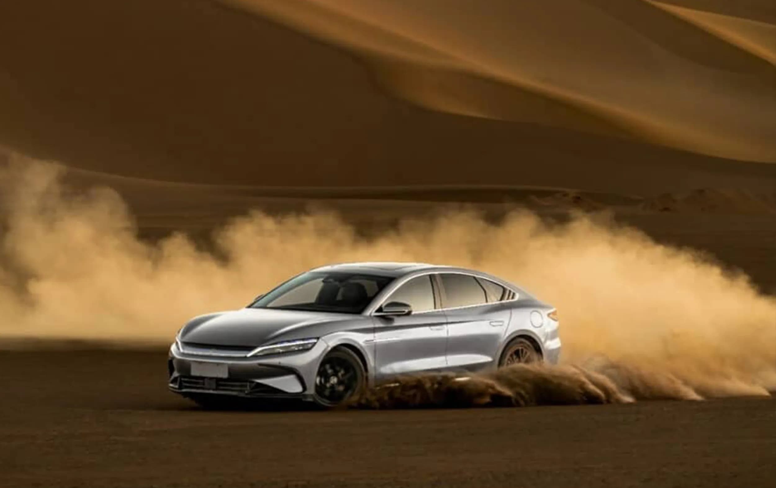 BYD Han EV tăng tốc 0-100 km/h trong 3,9 giây với hiệu suất mạnh mẽ