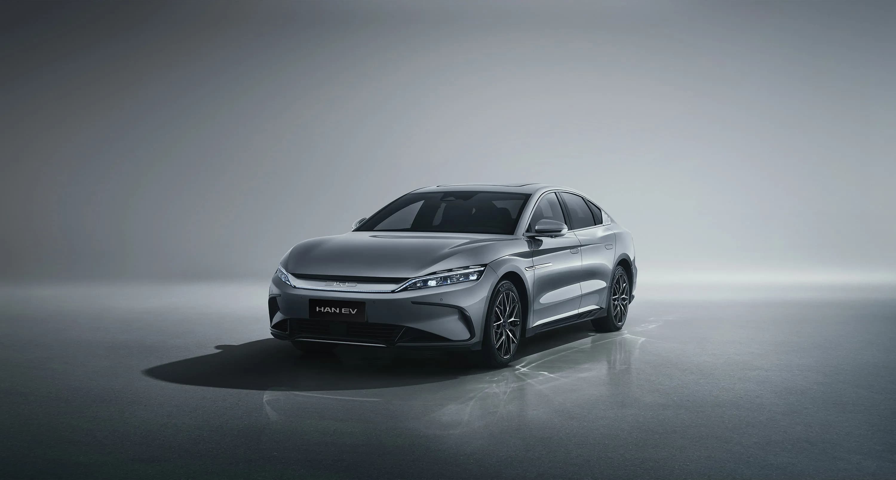BYD HAN - Sedan hạng sang
