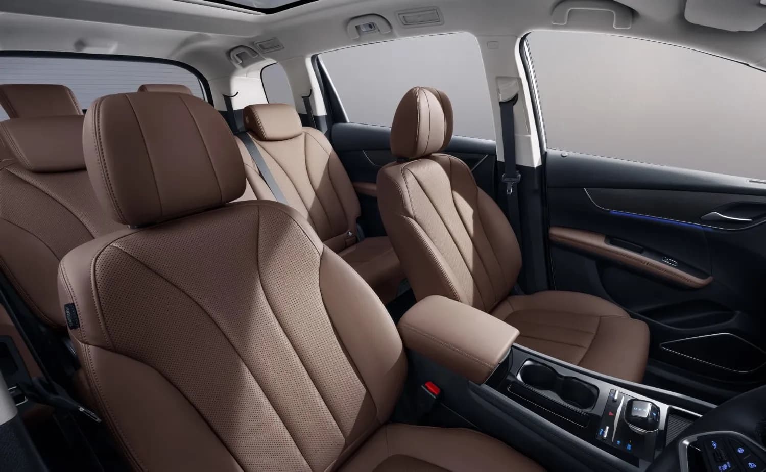 Không gian nội thất BYD M6 MPV điện 7 chỗ rộng rãi và thực dụng