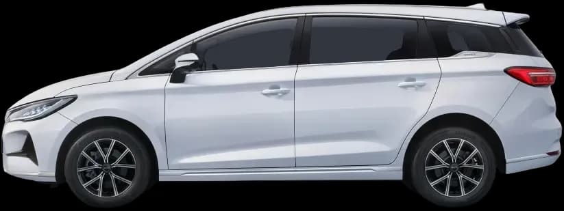 BYD M6
