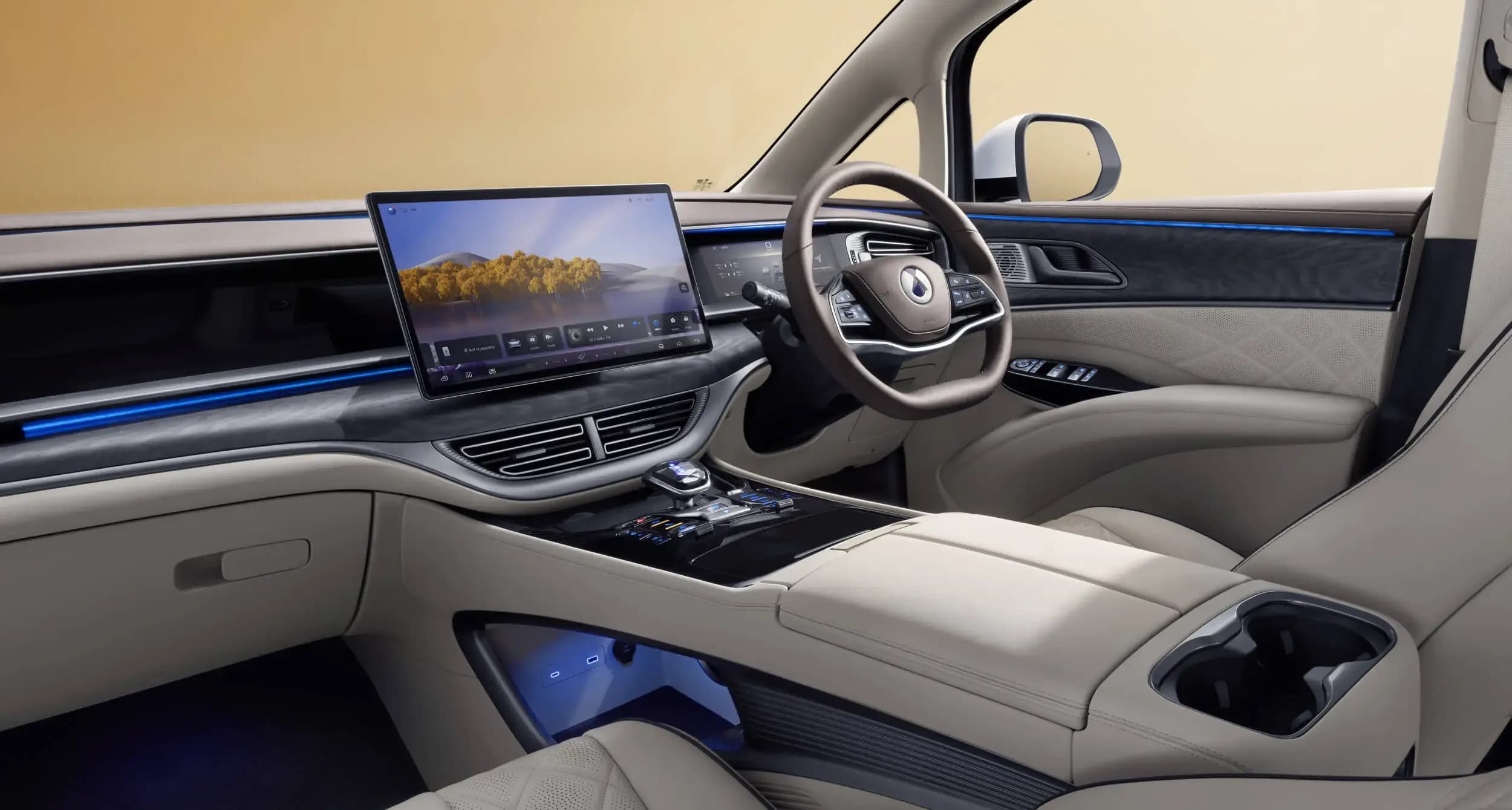 Khoang lái BYD M9 MPV với vô lăng và bảng điều khiển sang trọng tại BYD Long Biên