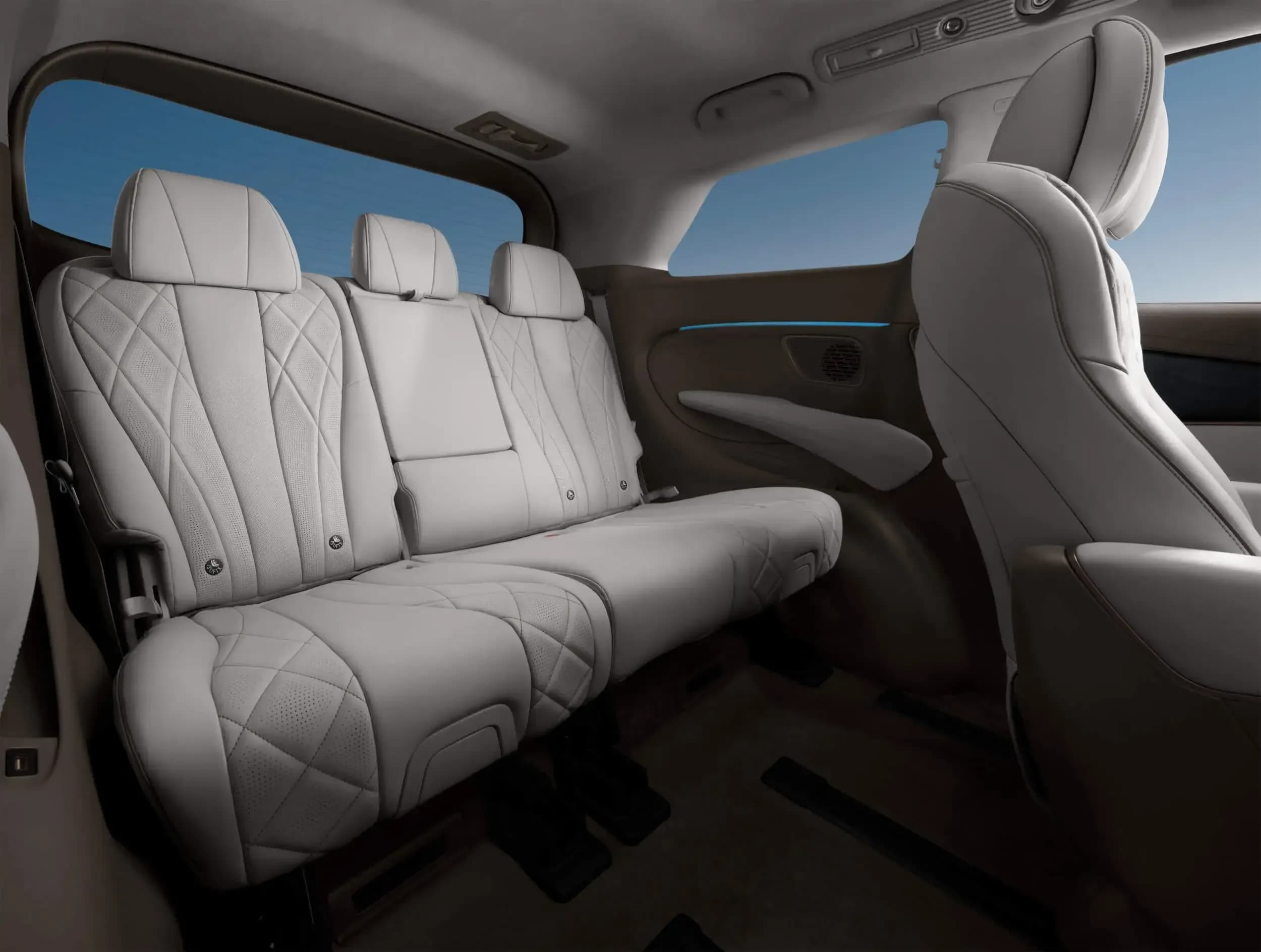 Hàng ghế thứ ba rộng rãi của BYD M9 MPV 7 chỗ