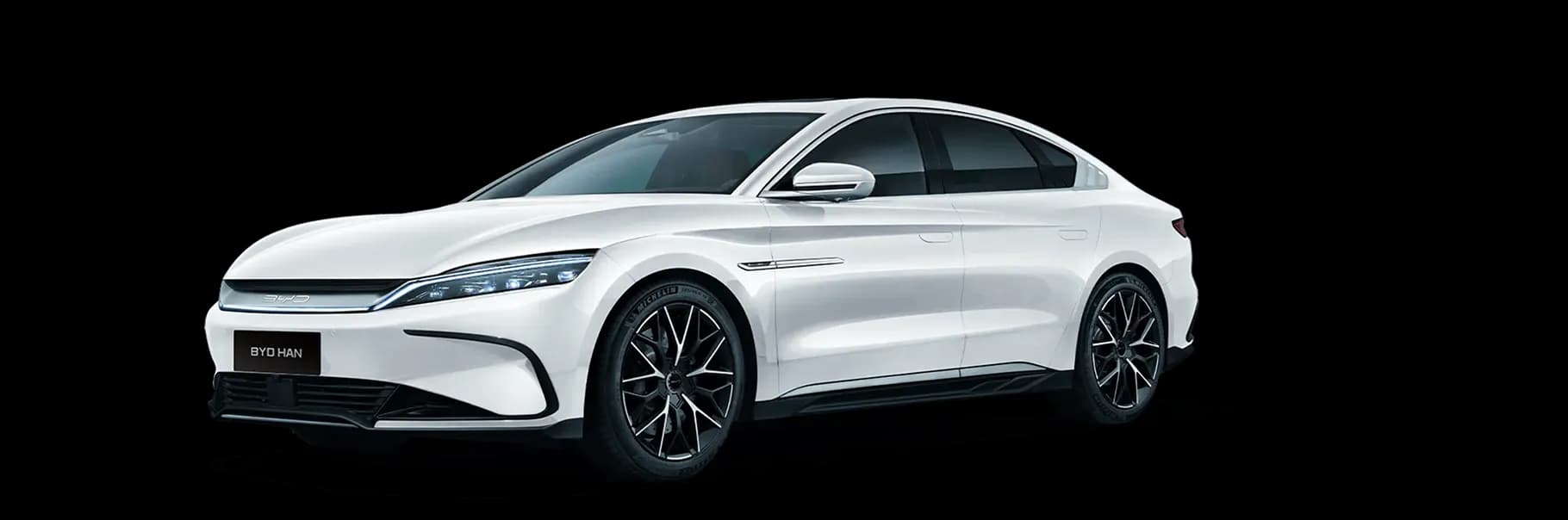 BYD Han EV màu Trắng Pearl White tại BYD Long Biên