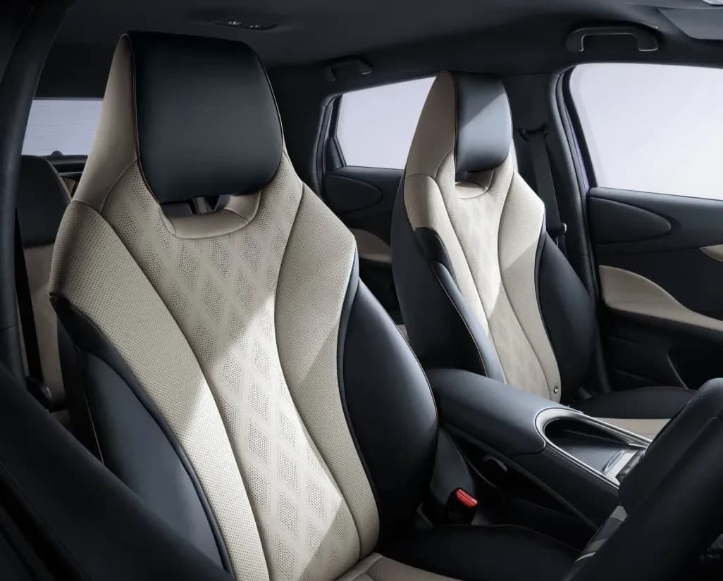Thiết kế đầu xe trẻ trung của BYD Dolphin
